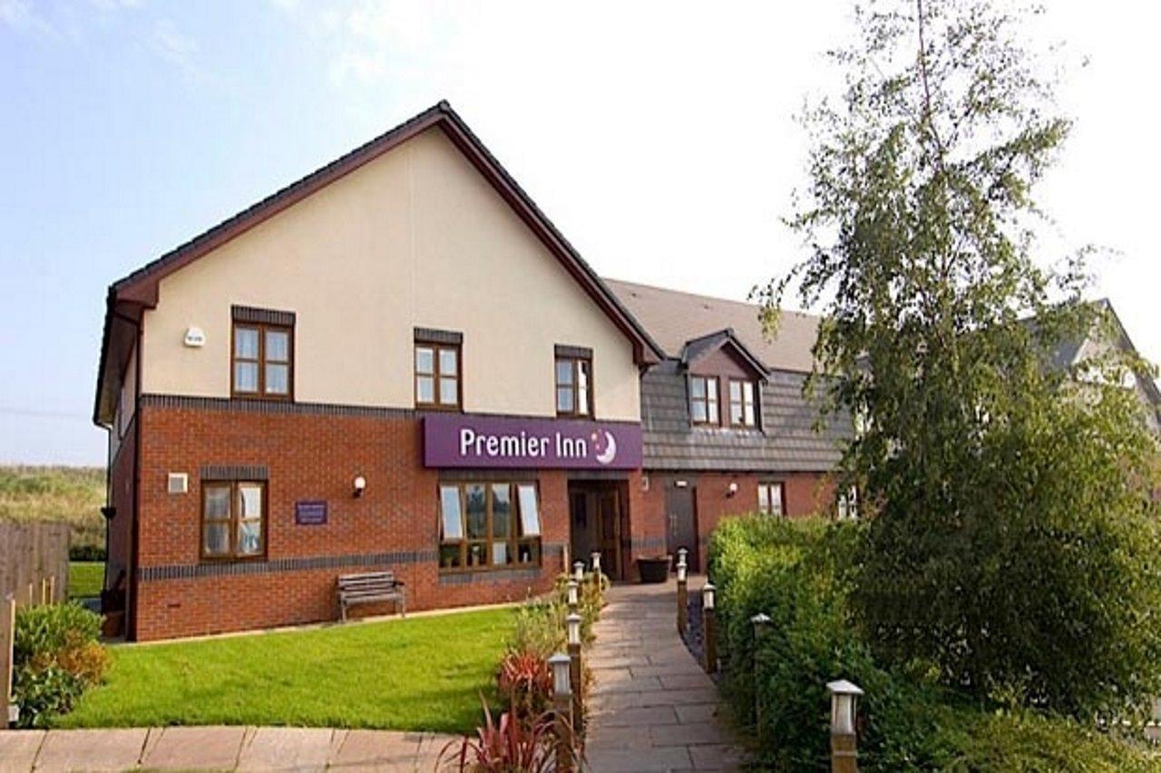 Premier Inn إيفيشام المظهر الخارجي الصورة